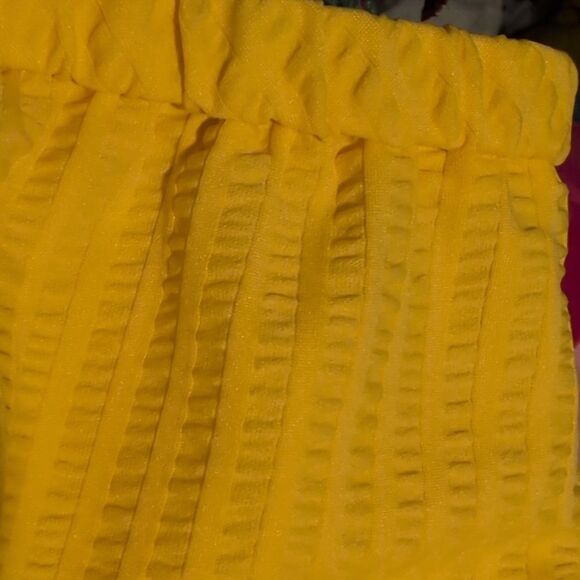60s Vintage Women's Yellow Seersucker Elastic Waist Shorts MCM Summer - Picture 7 of 8